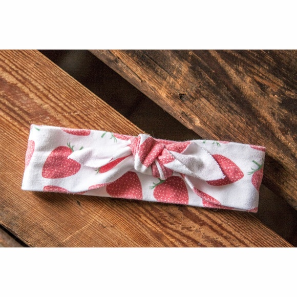 Other - 🍓Baby/Toddler Strawberry Headband🍓